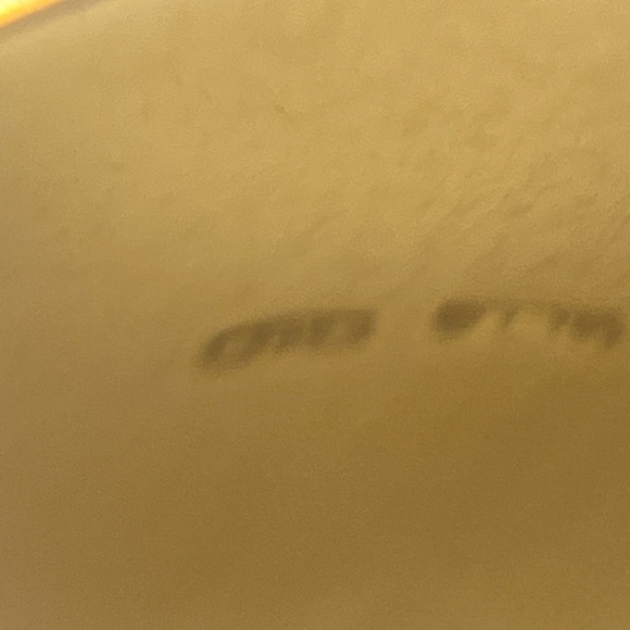 Authentic GUCCI Icon Logo 18K Yellow Gold Ring Band - Picture 7 of 10